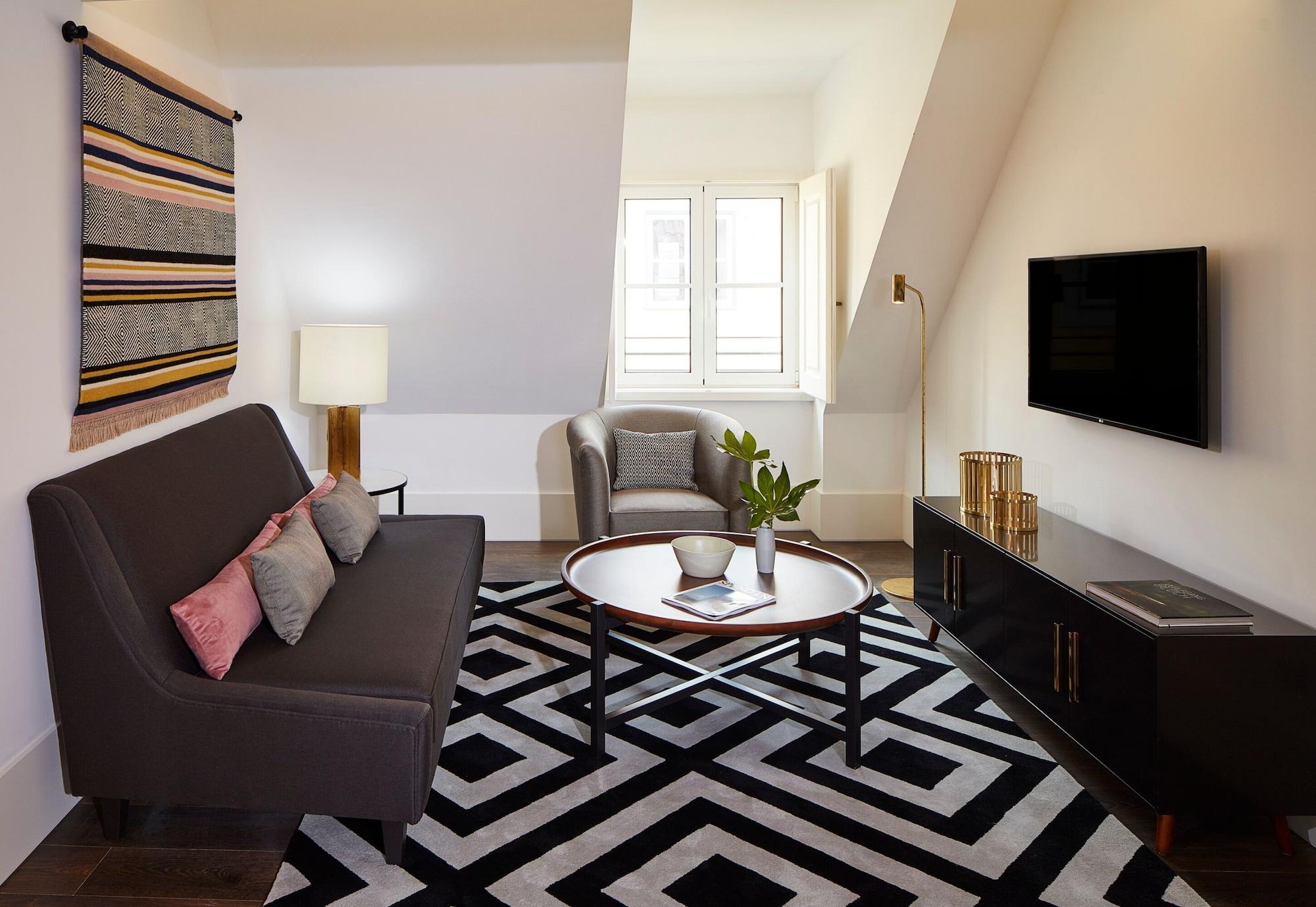 The Lumiares Hotel & Spa - Small Luxury Hotels Of The World Lisboa Exterior foto A living room in a typical apartment at The Ivy Collection
